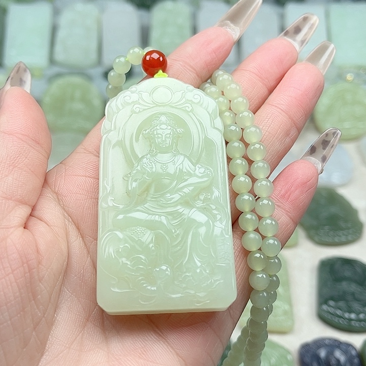 和田玉未镶嵌颈饰