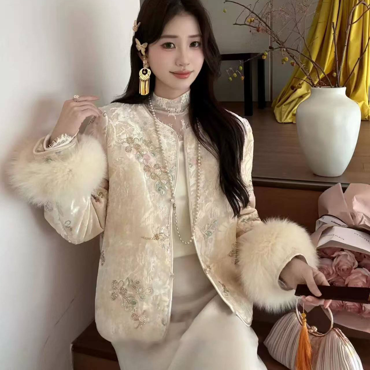 新中式国风超好看丝绒串珠亮片花卉毛袖口加棉外套25年棉衣913