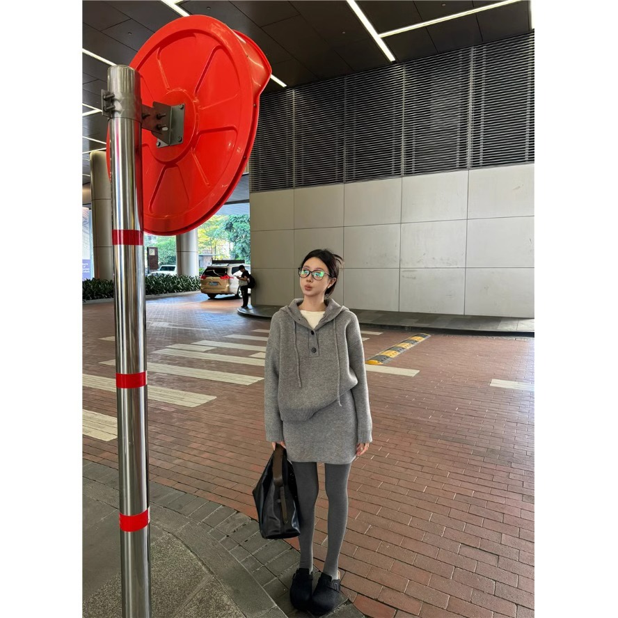 休闲套装慵懒风连帽长袖套头毛衣女秋冬穿搭针织半身裙灰色两件套