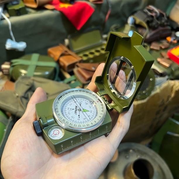 户外合金夜光指北针全新库存