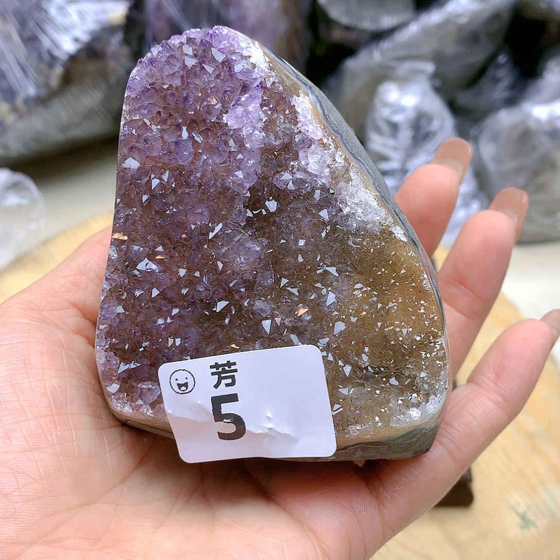 紫晶大型摆件（非配饰）未镶嵌