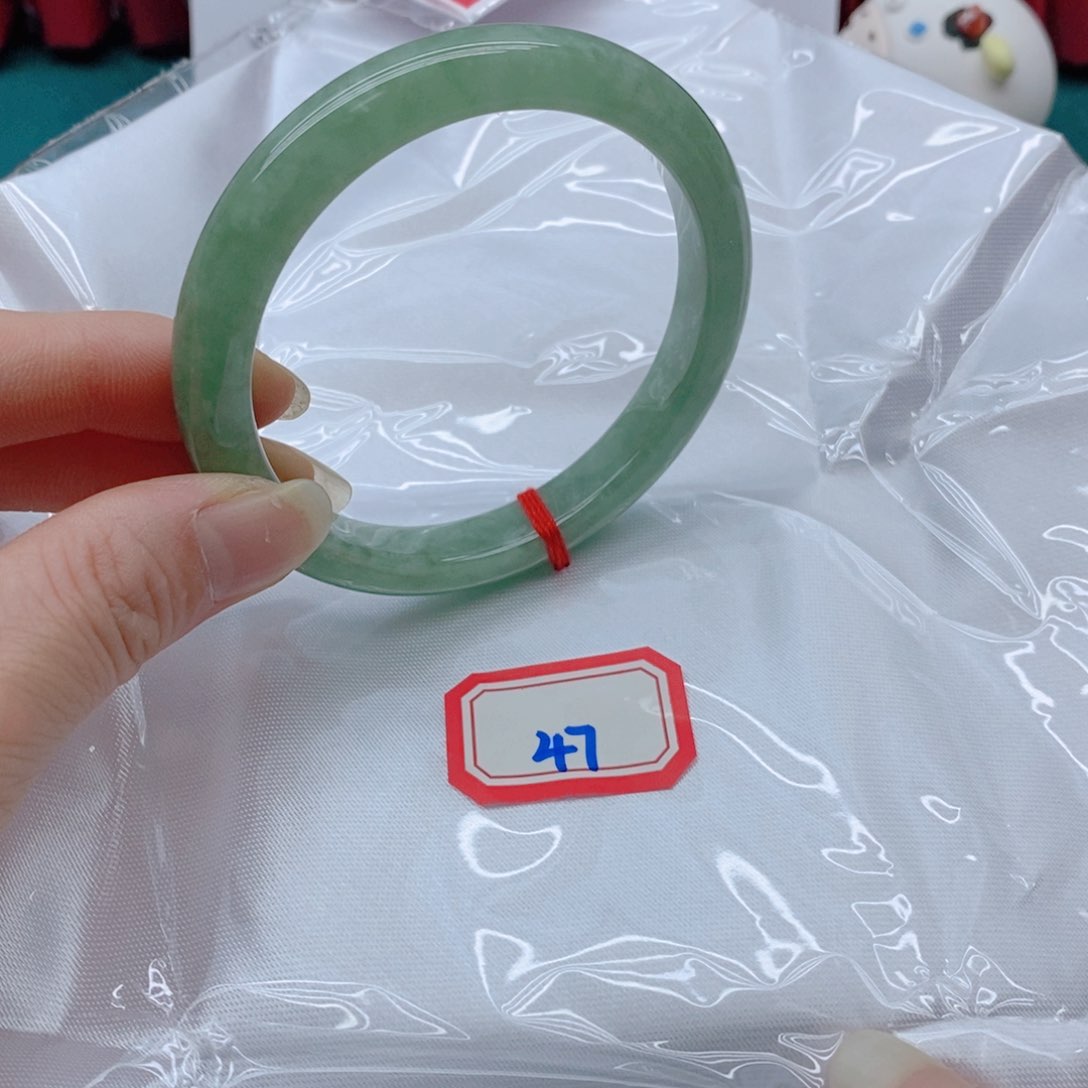 翡翠手镯未镶嵌月***47777777