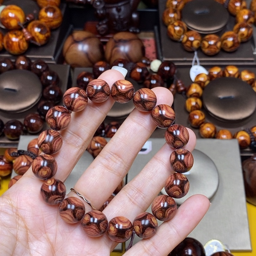 【闪购商品】花梨木类一****r1.2-1.2-1.2