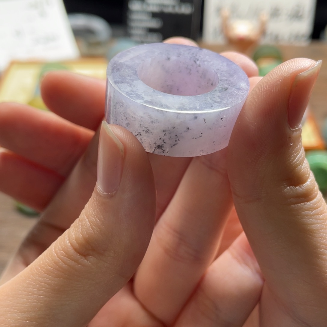 定制翡翠未镶嵌哈*米翡翠戒圈7777