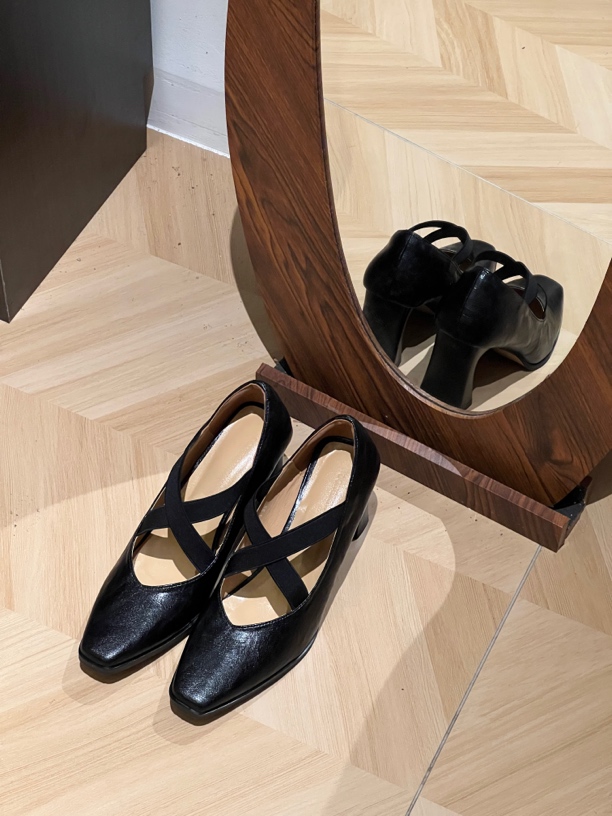 真皮粗跟单鞋女交叉带高跟方头玛丽珍鞋女复古高跟鞋