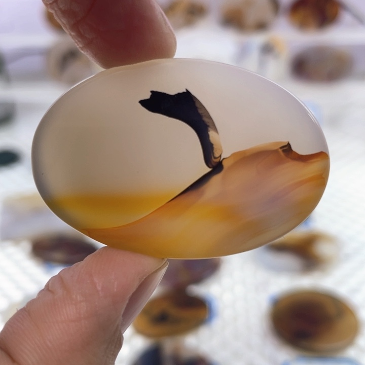 玛瑙/玉髓颈饰未镶嵌