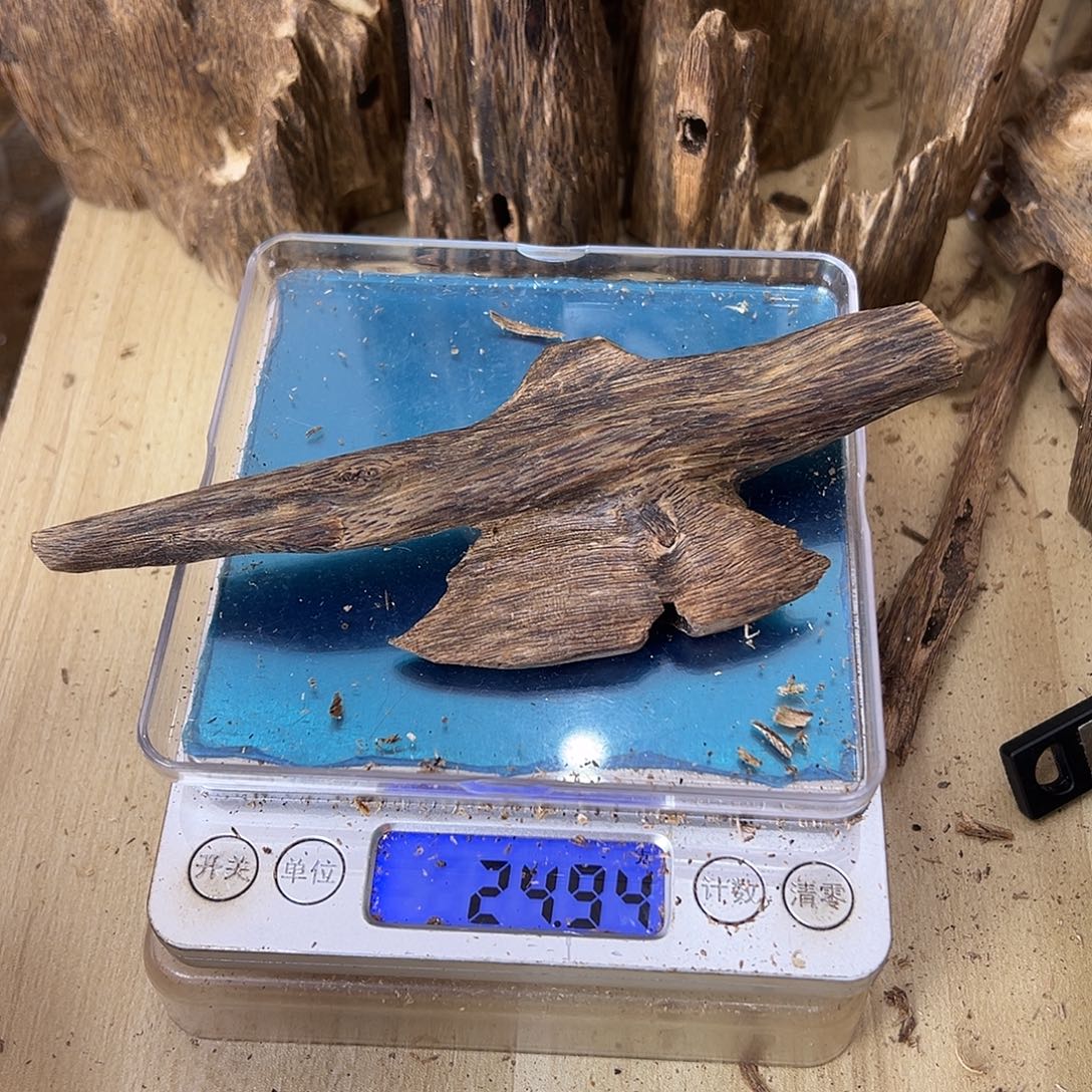 香料绿奇楠虫漏24克白棋