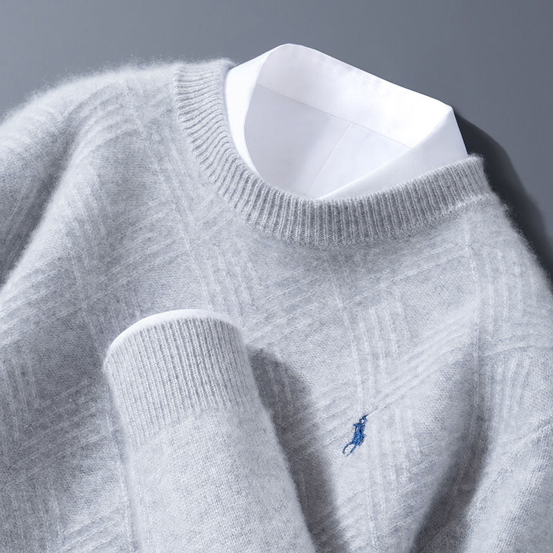 风度翩翩的气质~~秋冬新款圆领菱形刺绣羊绒衫宽松百搭针织衫男士