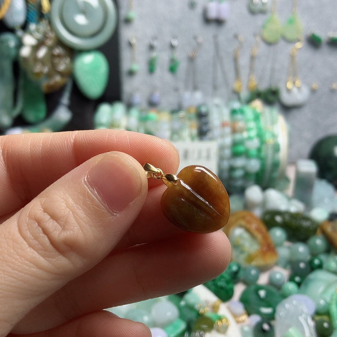 翡翠颈饰银S925镶嵌吊坠