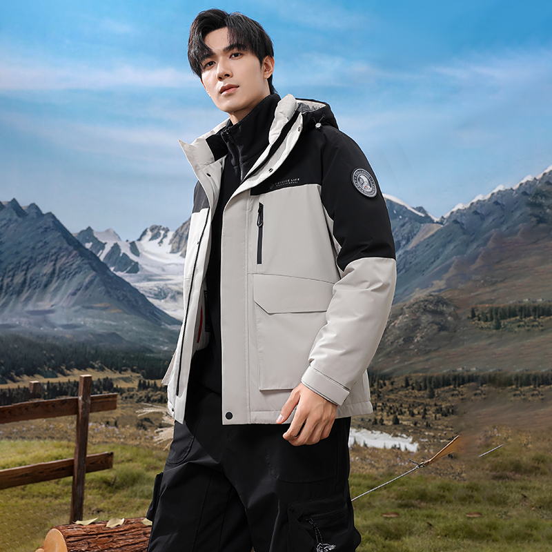 雪中飞2025年冬季新款连帽简约休闲舒适户外撞色男短款外套