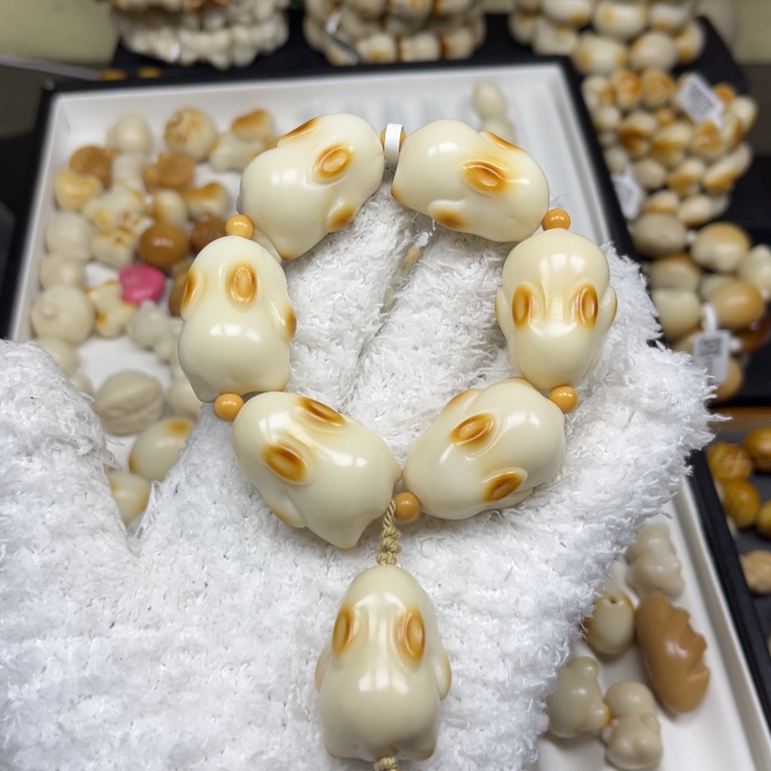 菩提根/象牙果吊坠3.6.44趴趴兔微瑕