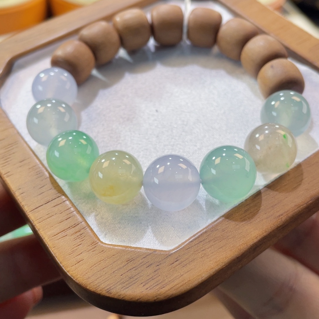 翡翠手链未镶嵌马卡龙