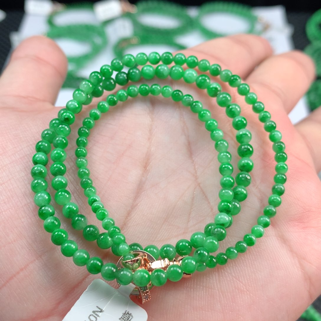 翡翠手链未镶嵌翡翠