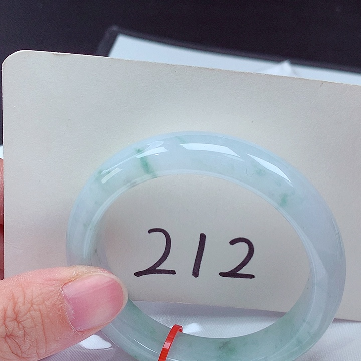 翡翠未镶嵌手镯翡翠