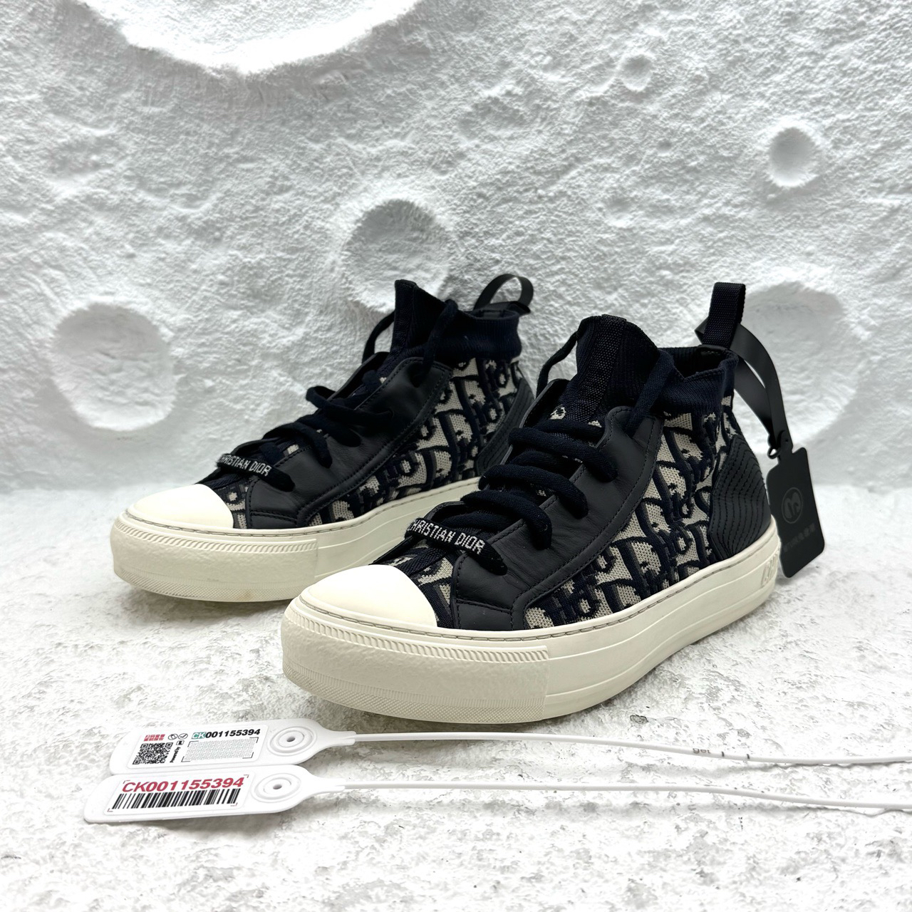 95新 DIOR/迪奥 37码/老花高邦帆布鞋/D7572