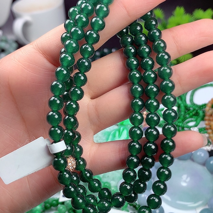 翡翠颈饰未镶嵌项链