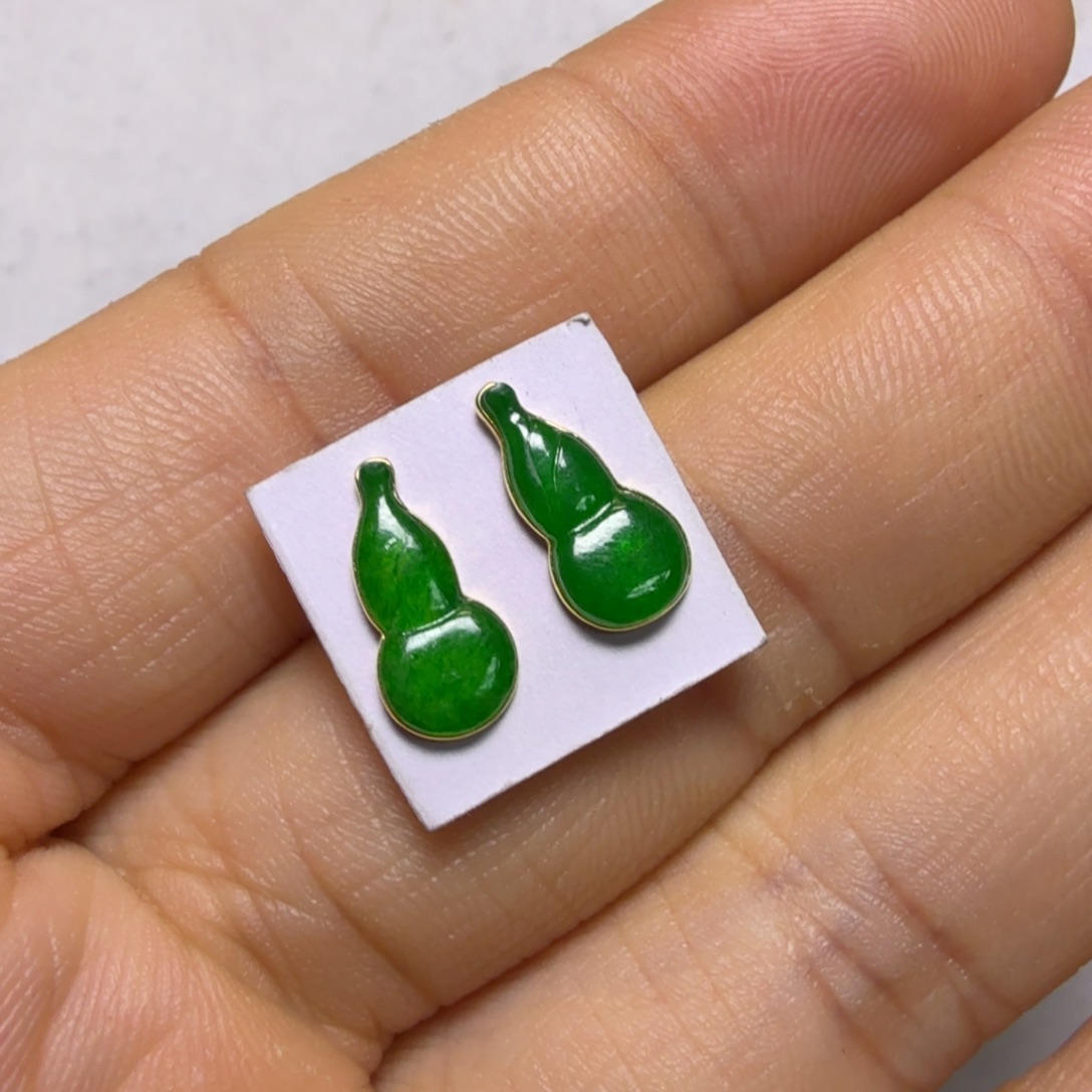 佩***淇翡翠18K金镶嵌颈饰