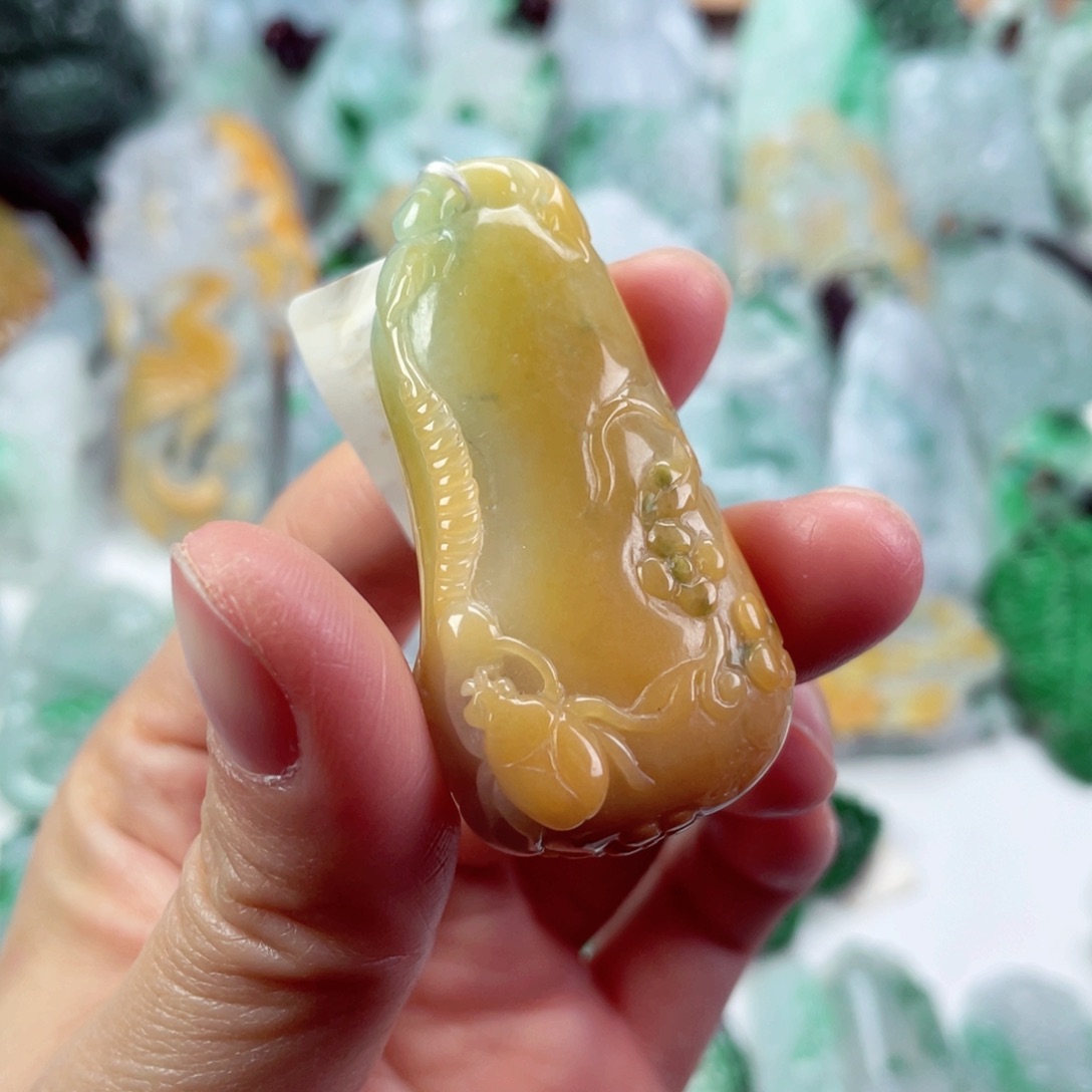 翡翠未镶嵌吊坠(不含链)