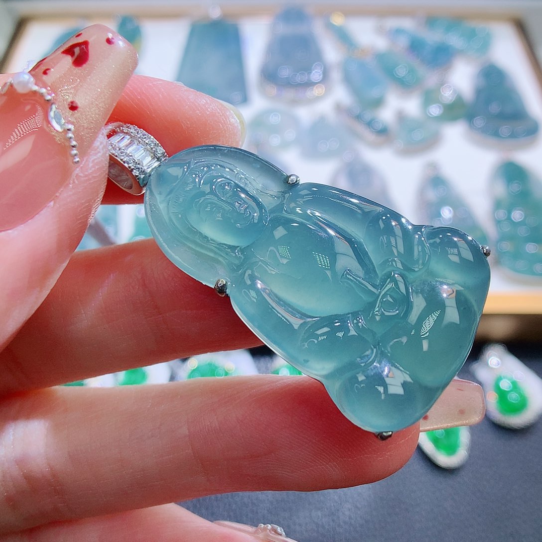 翡翠颈饰银S925镶嵌翡翠