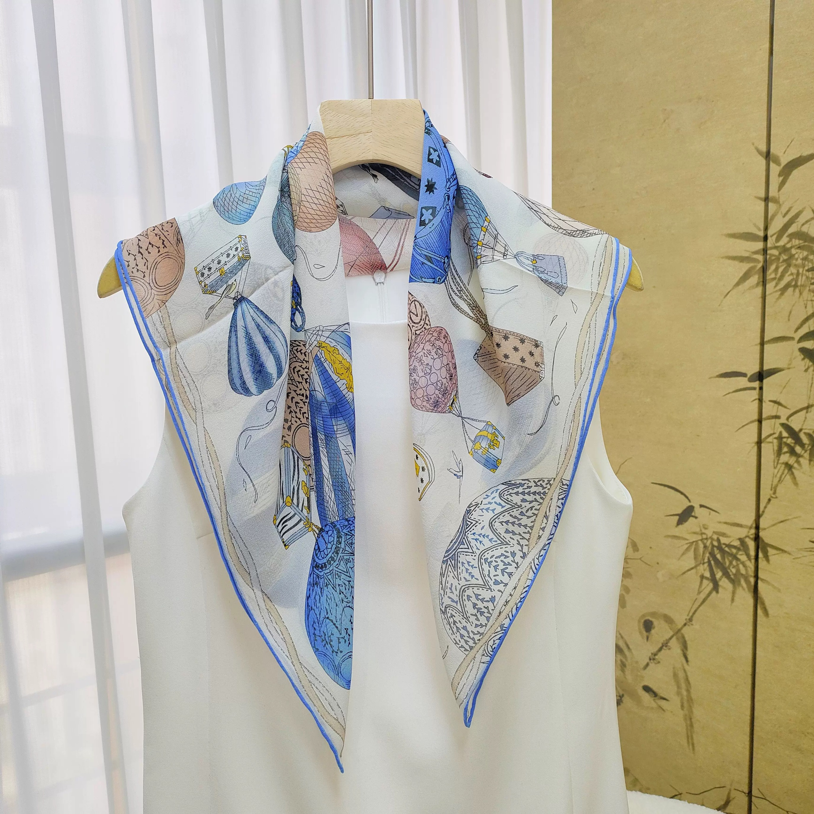 告白气球乔其工艺真丝丝巾女款爆款2025新款方巾护脖颈丝巾搭配