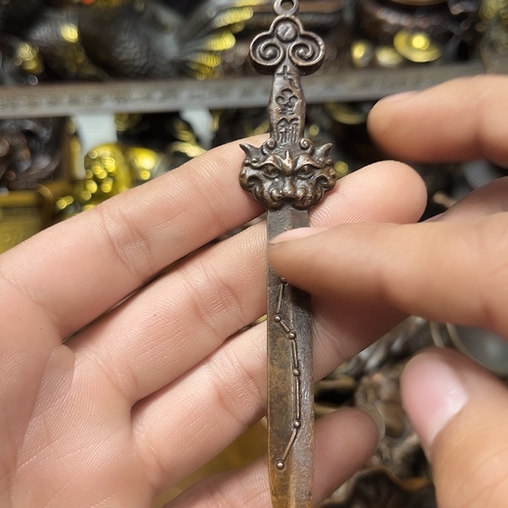 顺顺利利，铜器摆件