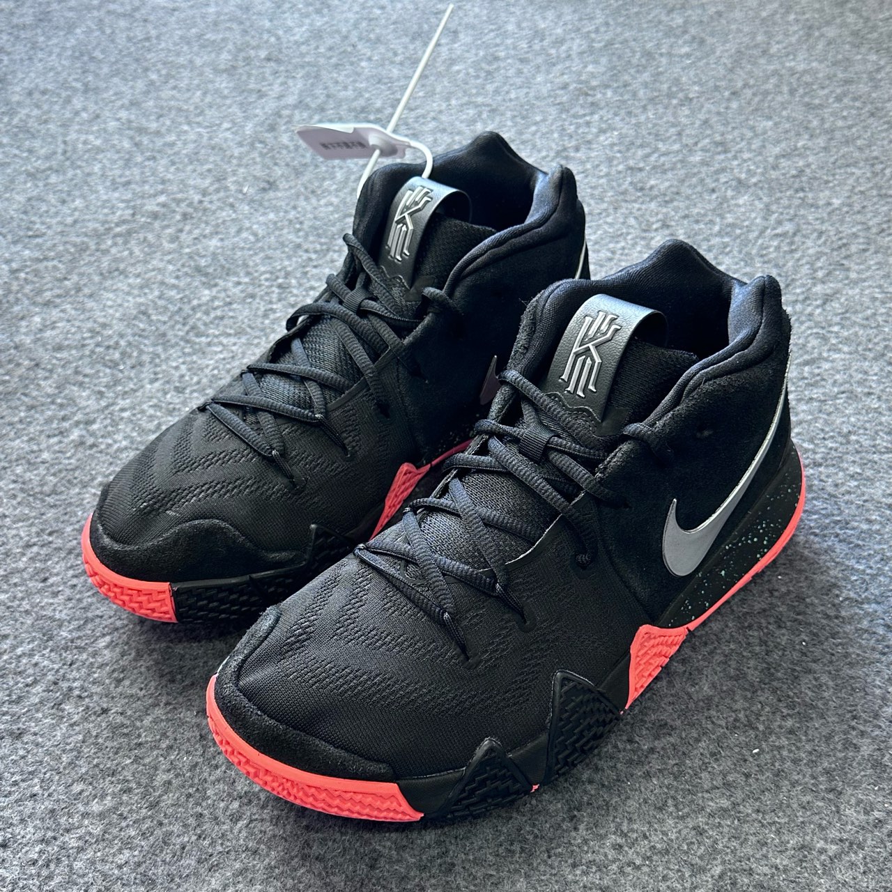 95新 MM6 欧文4泼墨 44码 A0716鞋