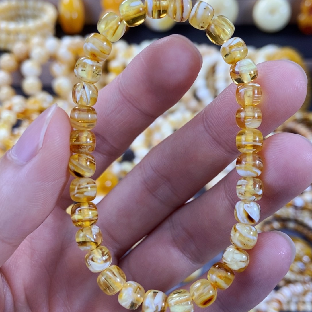 琥珀手链未镶嵌6+mm拉丝