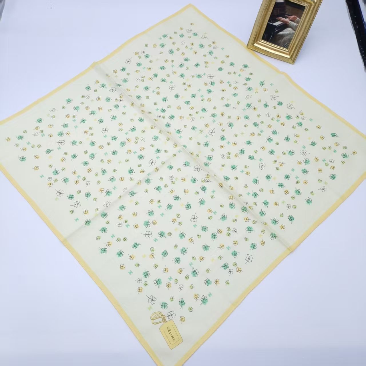 95新 Celine/思琳 海囤/思琳/丝巾/yy13342