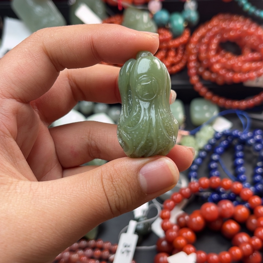 和田玉未镶嵌珠宝奇石