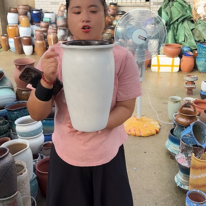 口20高32瑕疵一个盆子。