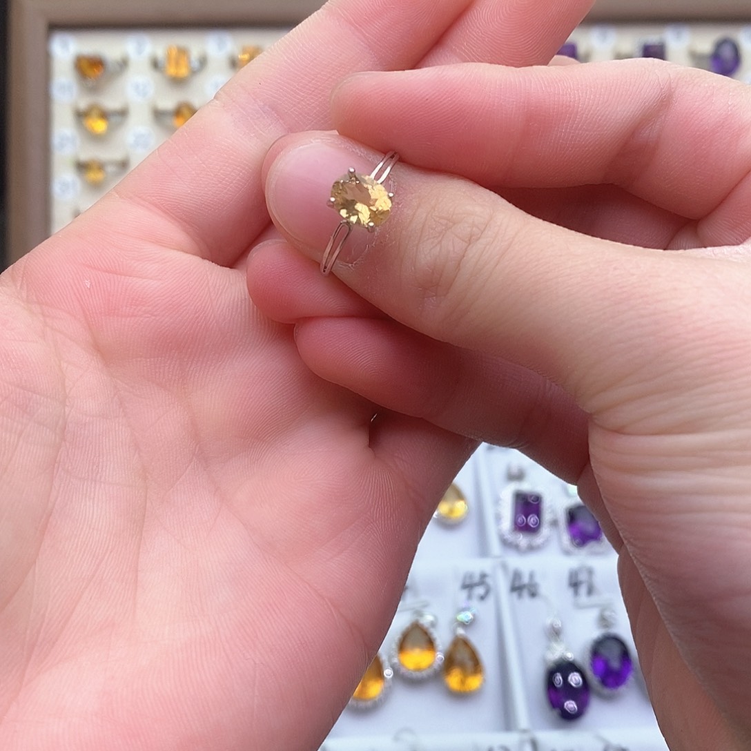 黄晶纯天然无优化黄水晶GQ银S925镶嵌骑****游