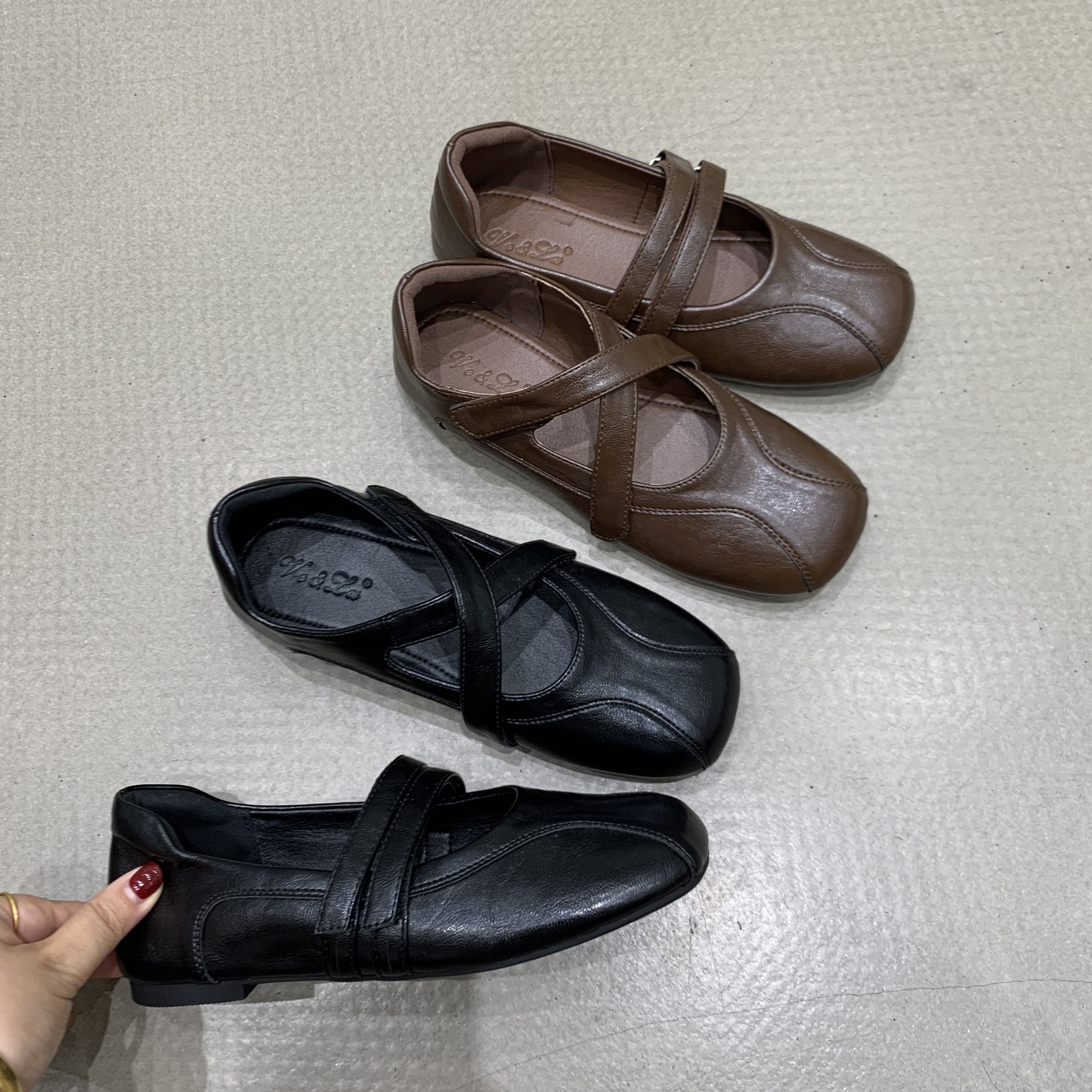 韩版小众设计平底交叉玛丽珍鞋小皮鞋早秋新款法式浅口单鞋女鞋