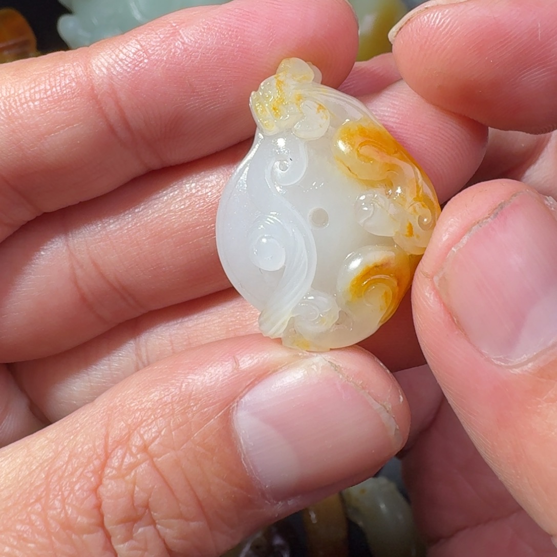 和田玉未镶嵌吊坠(不含链)