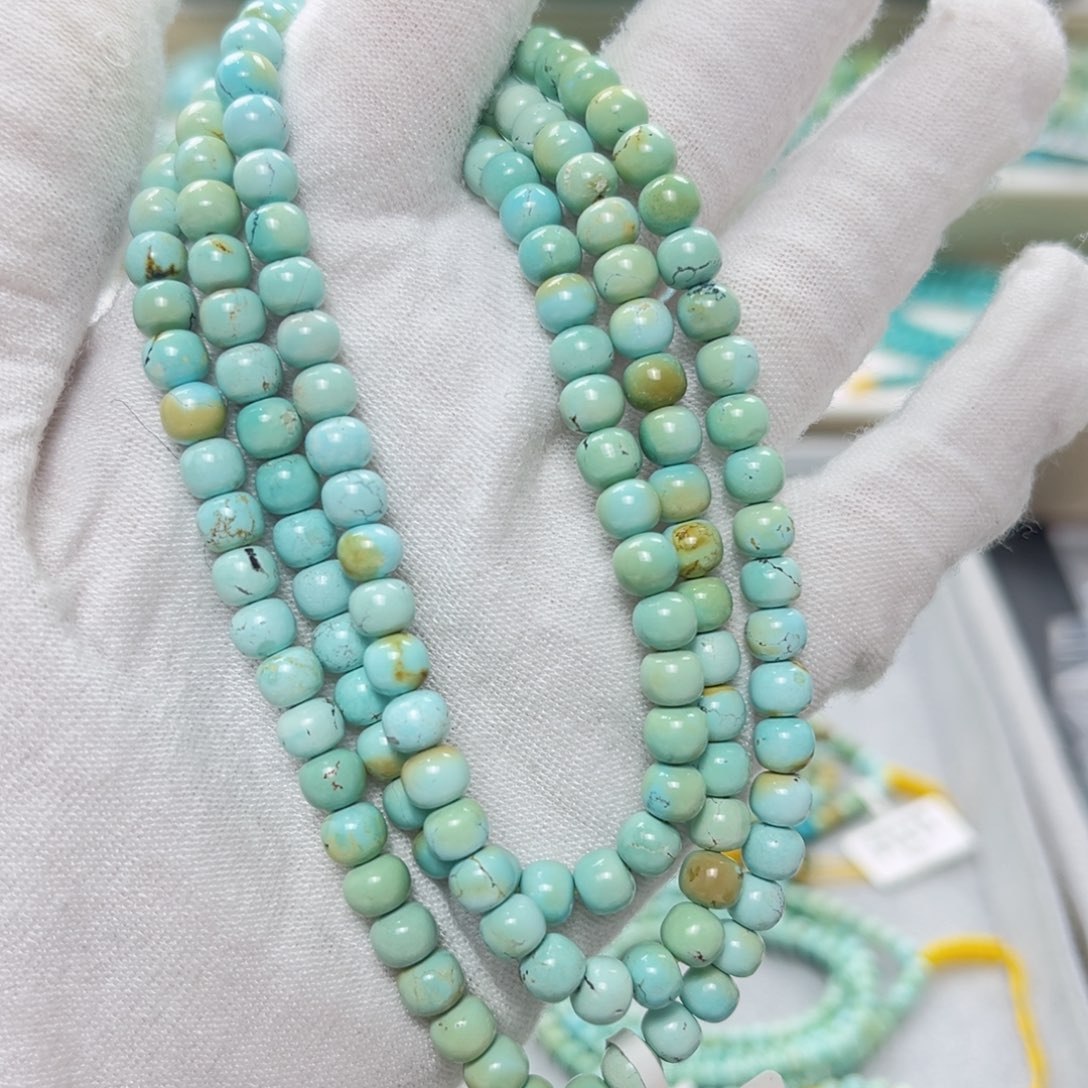 绿松石绿松石未镶嵌