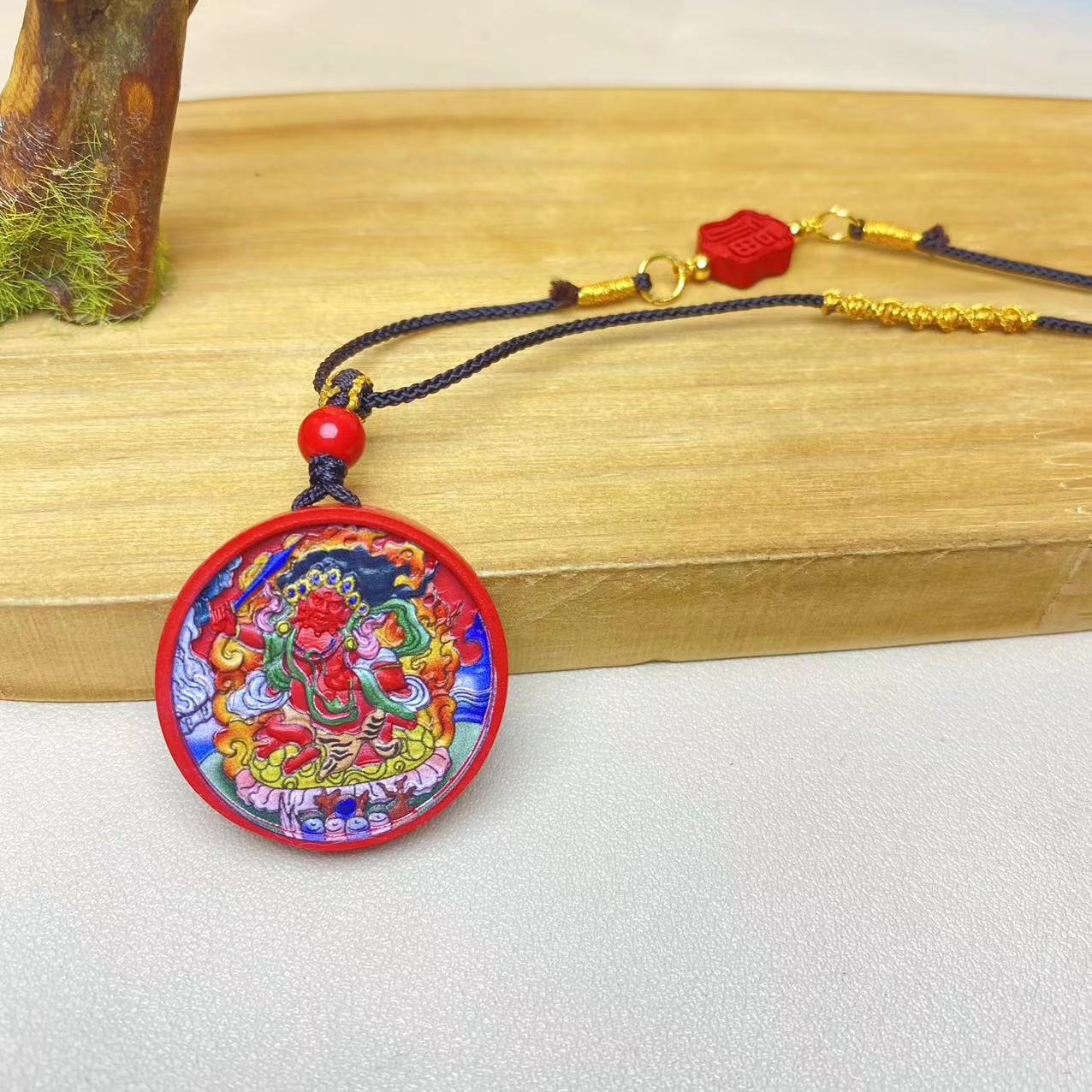 含辰砂工艺品高含量朱砂红砂设计款彩绘生肖吊坠八大佛朱砂吊坠