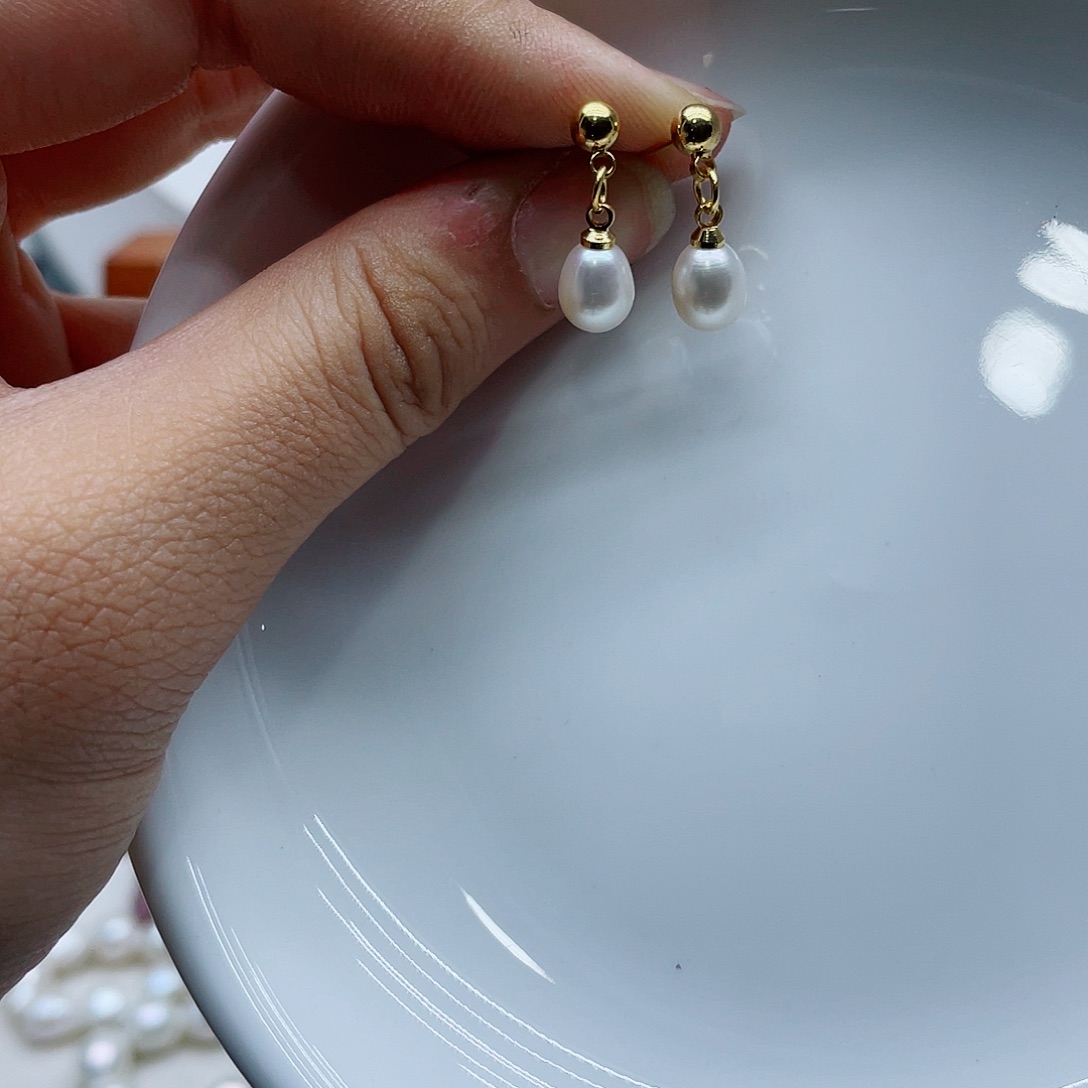 钛钢耳饰淡水珍珠
