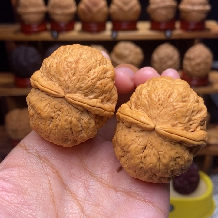 文玩核桃吊坠帝王16