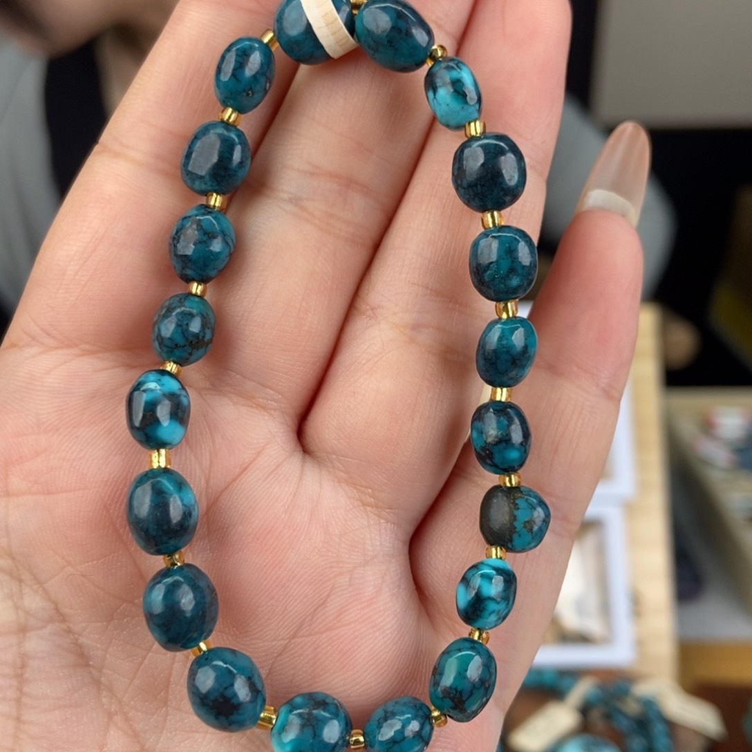 未镶嵌绿松石珠宝奇石