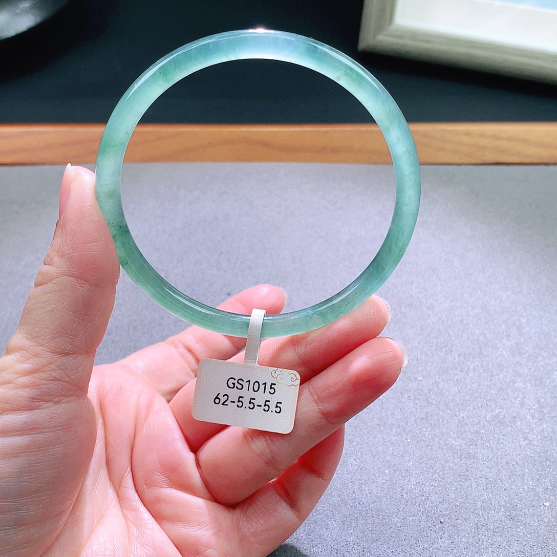 翡翠未镶嵌手镯天然翡翠手镯a货