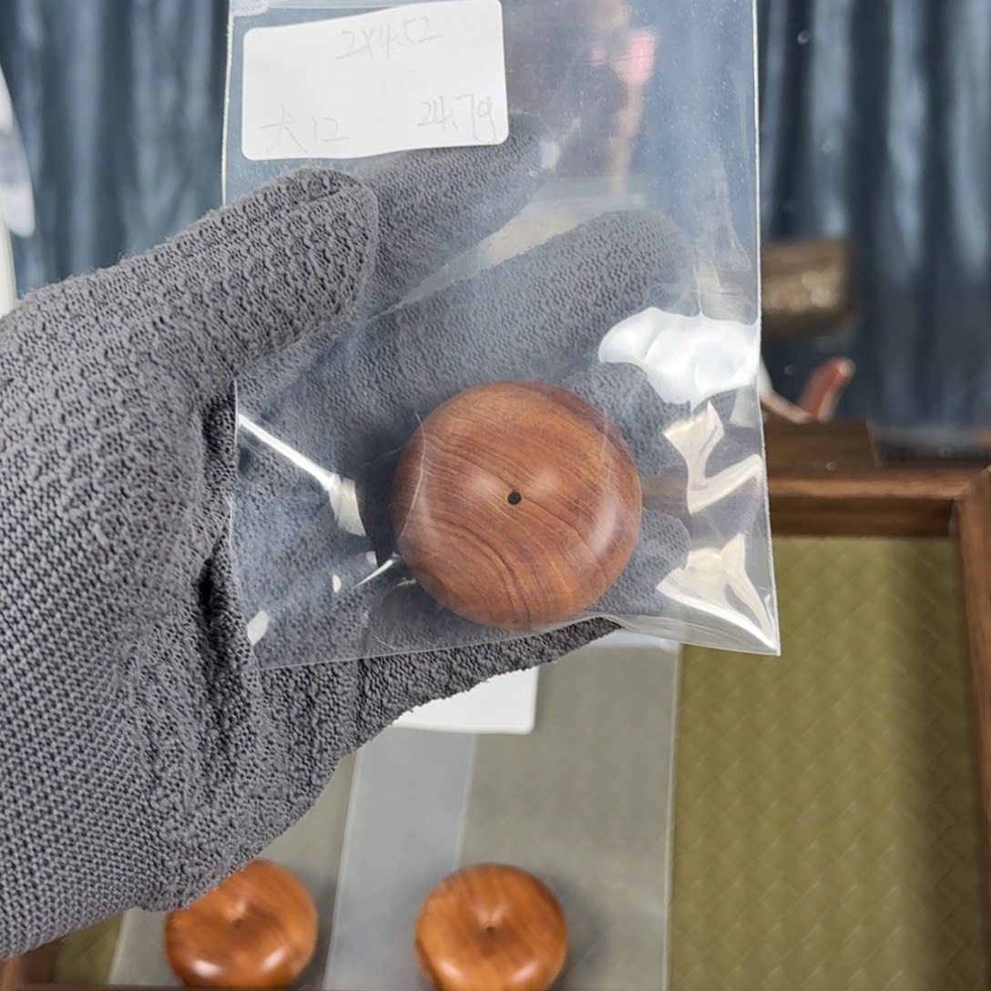 七***哥其他檀香木王系列一号料“双百”平安扣2*4.52