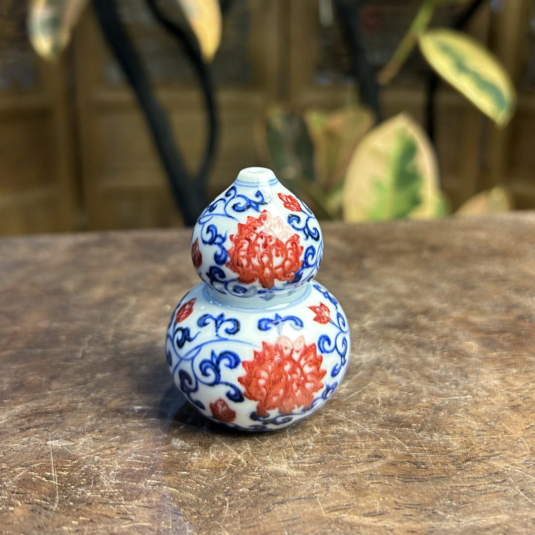 青花釉里红小葫芦