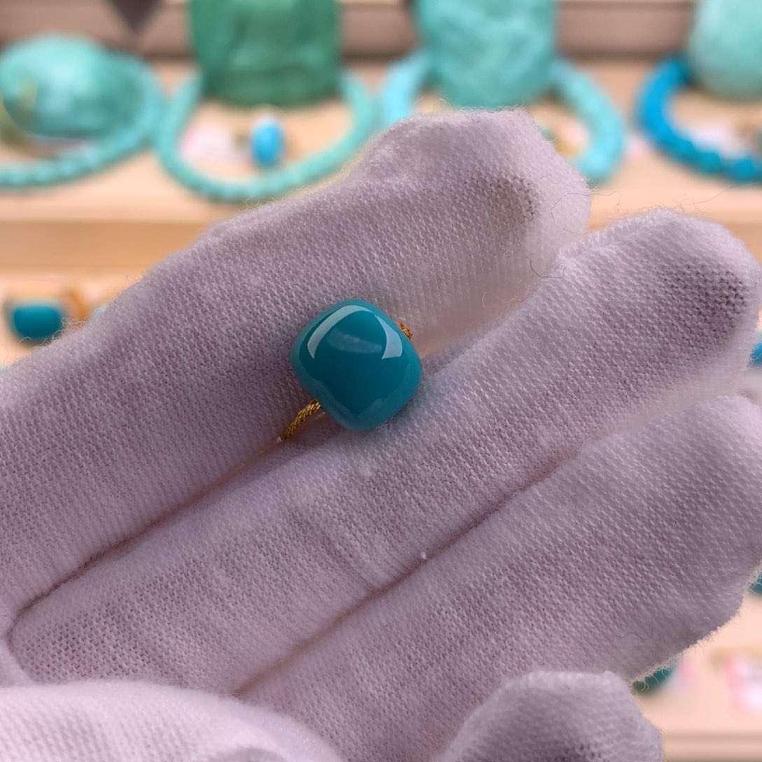 绿松石珠宝奇石未镶嵌9.5*8.2mm