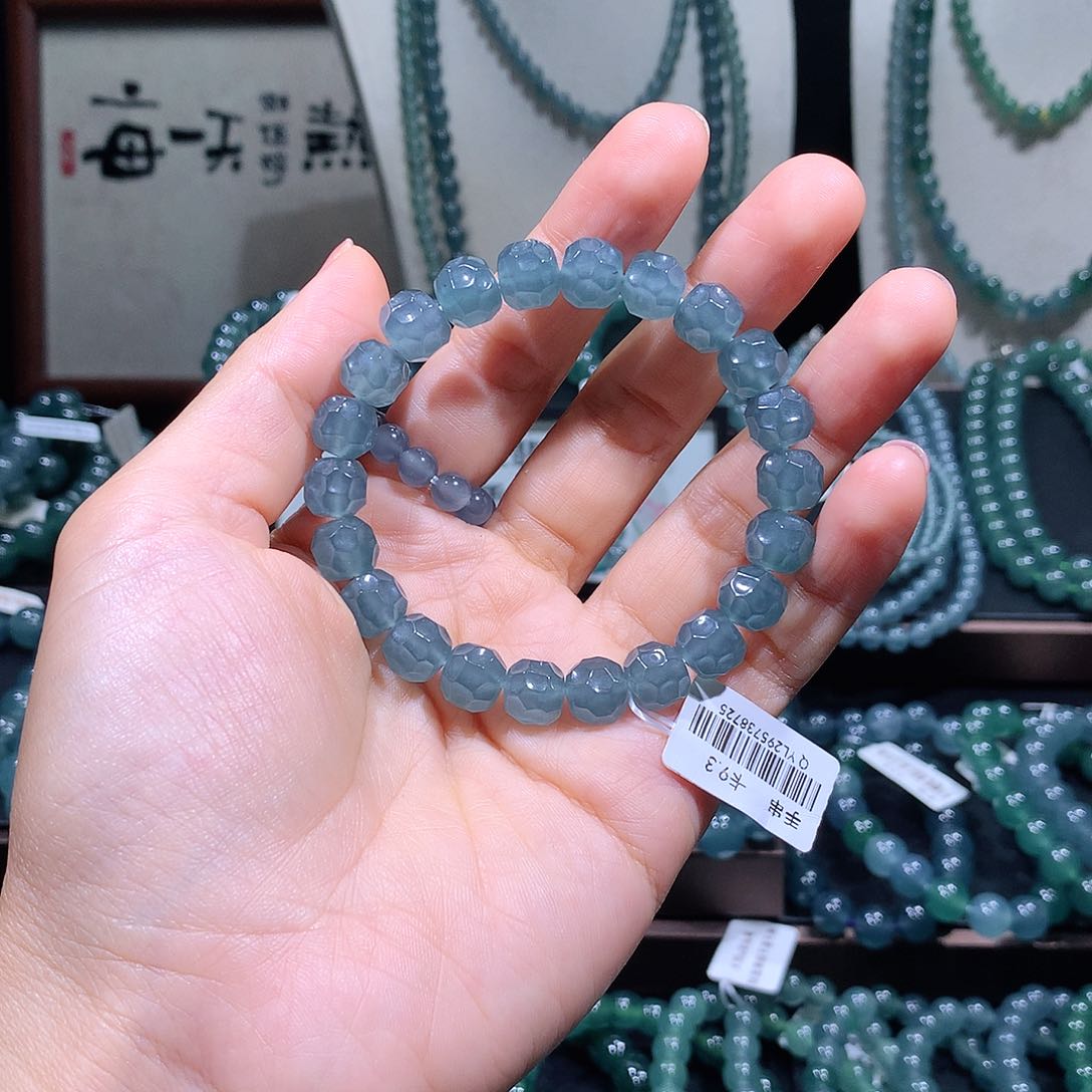 未镶嵌手链翡翠?***转天然a货翡翠手串