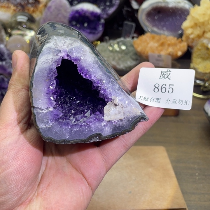 未镶嵌水晶珠宝半成品