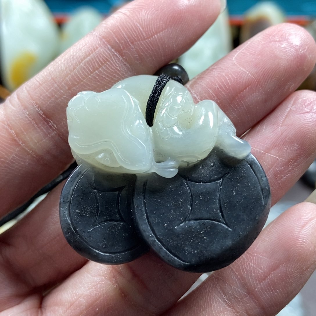 和田玉挂件未镶嵌