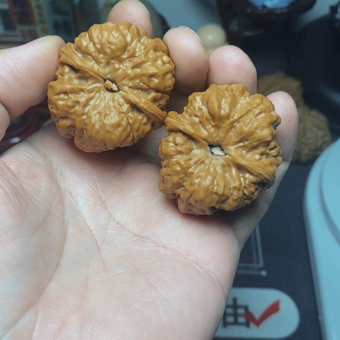 文玩核桃把件蛤蟆头 38 288