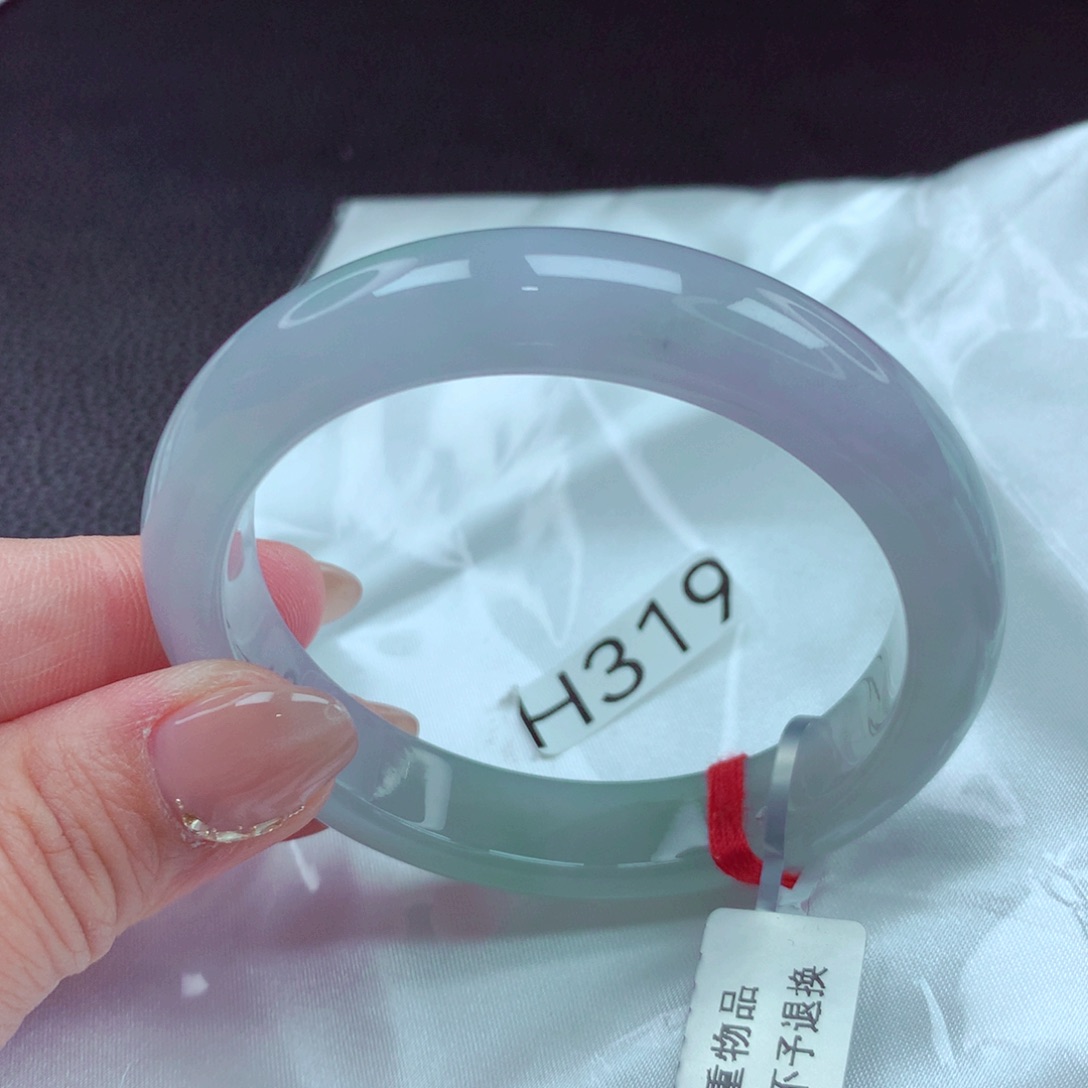 翡翠手镯未镶嵌手镯88