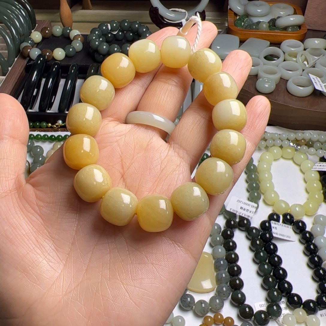 和田玉（糖玉）未镶嵌手链