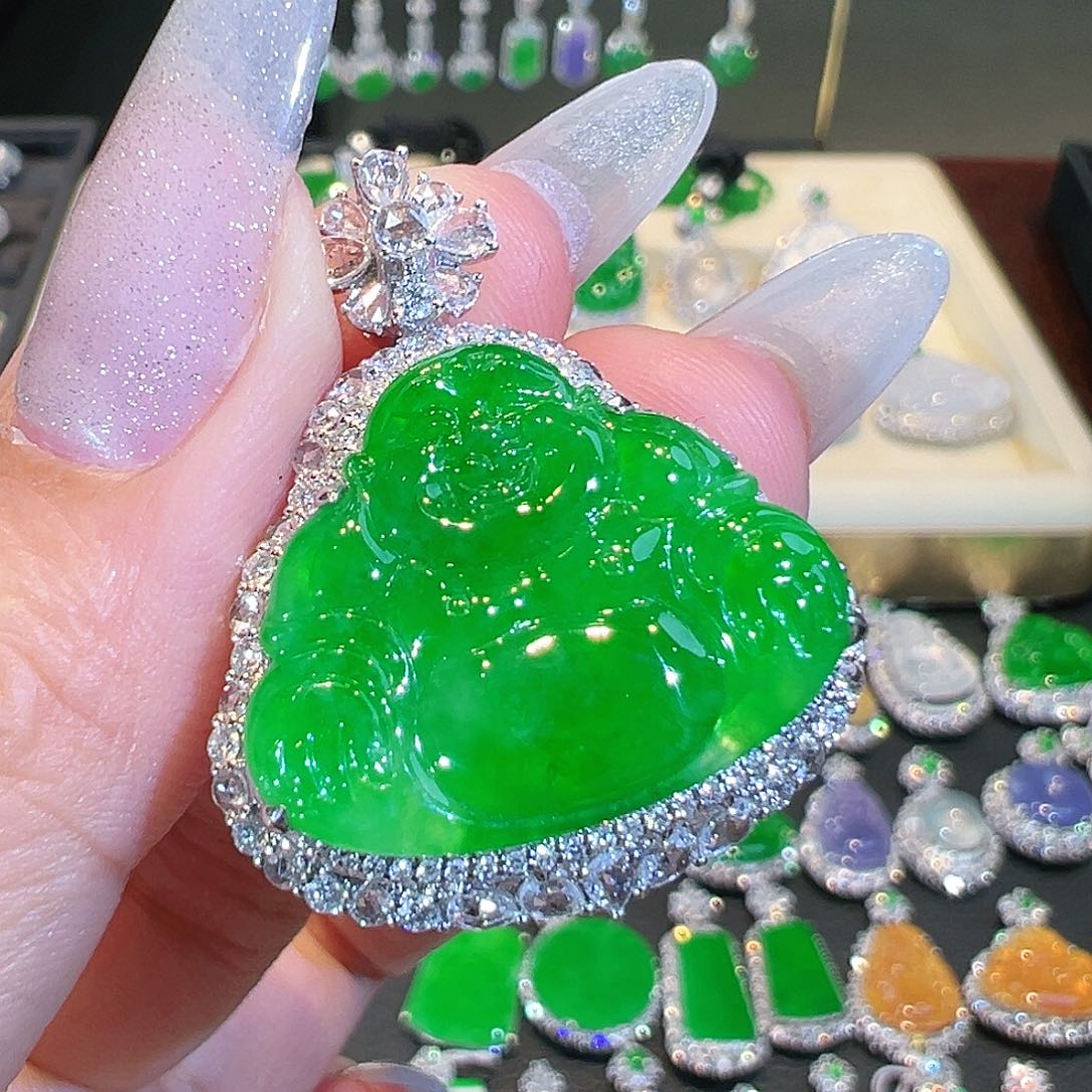 翡翠吊坠(不含链)18K金镶嵌翡翠