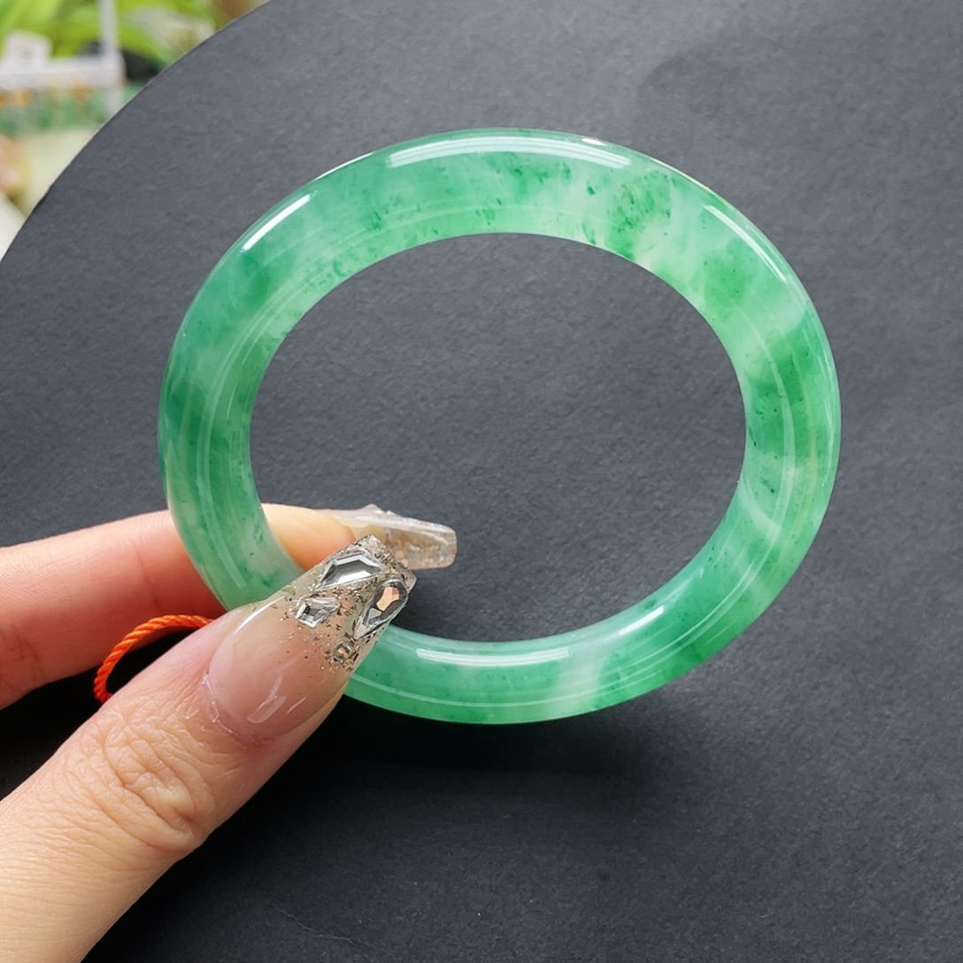 石英质玉未镶嵌手镯55